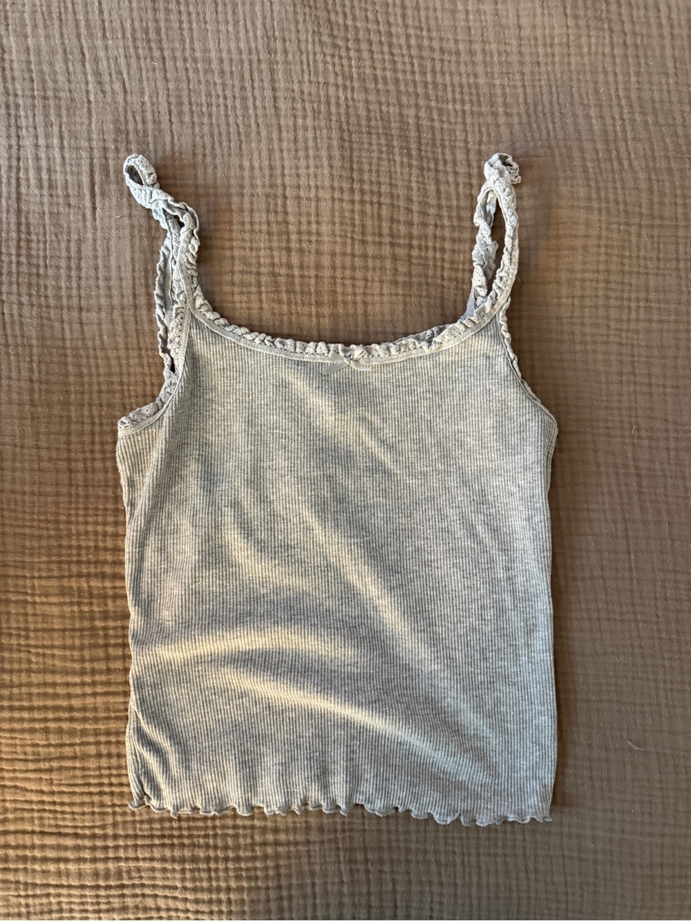 Grey Ruffle Trim Ribbed Tank Top - Picture 5 of 5